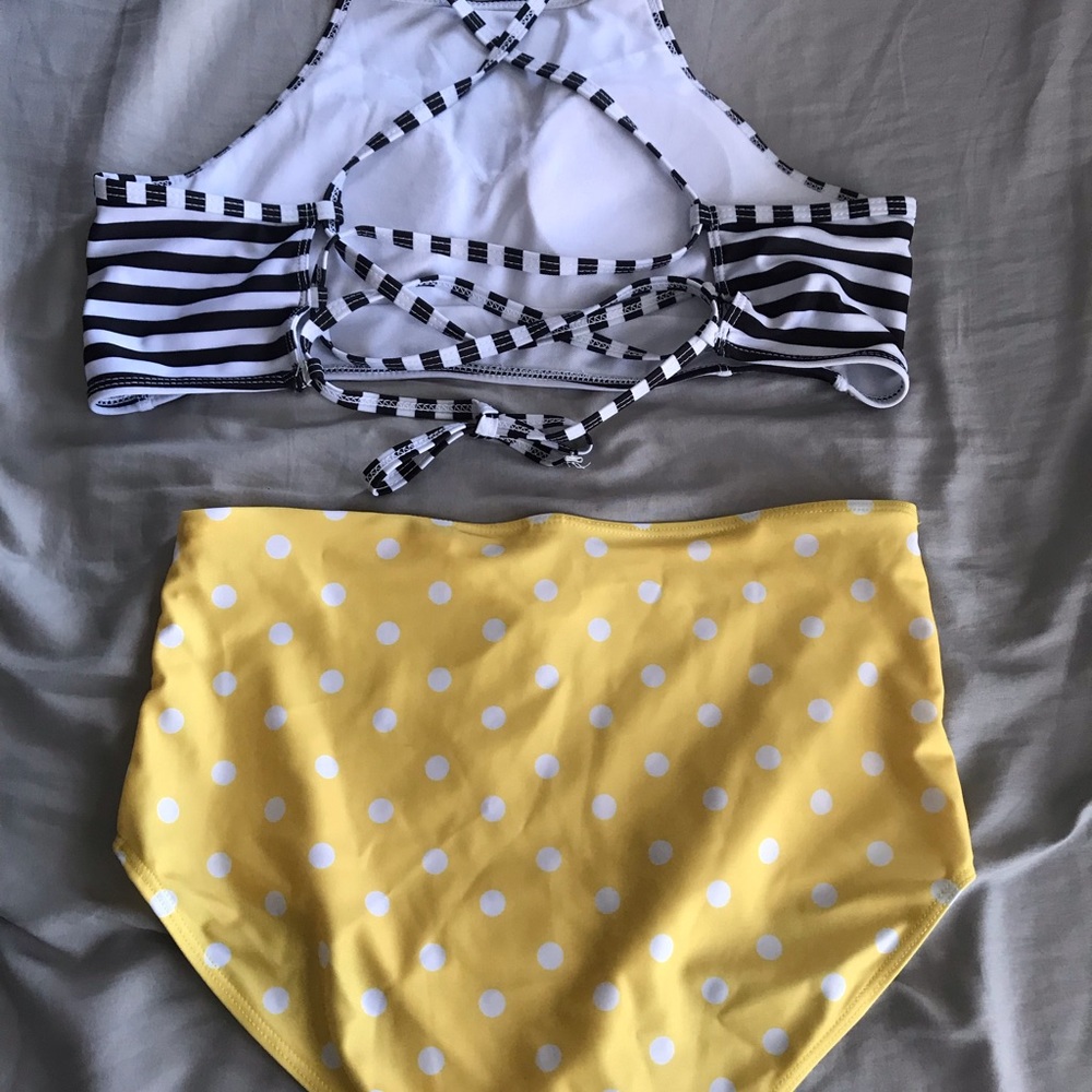 Bathing suit